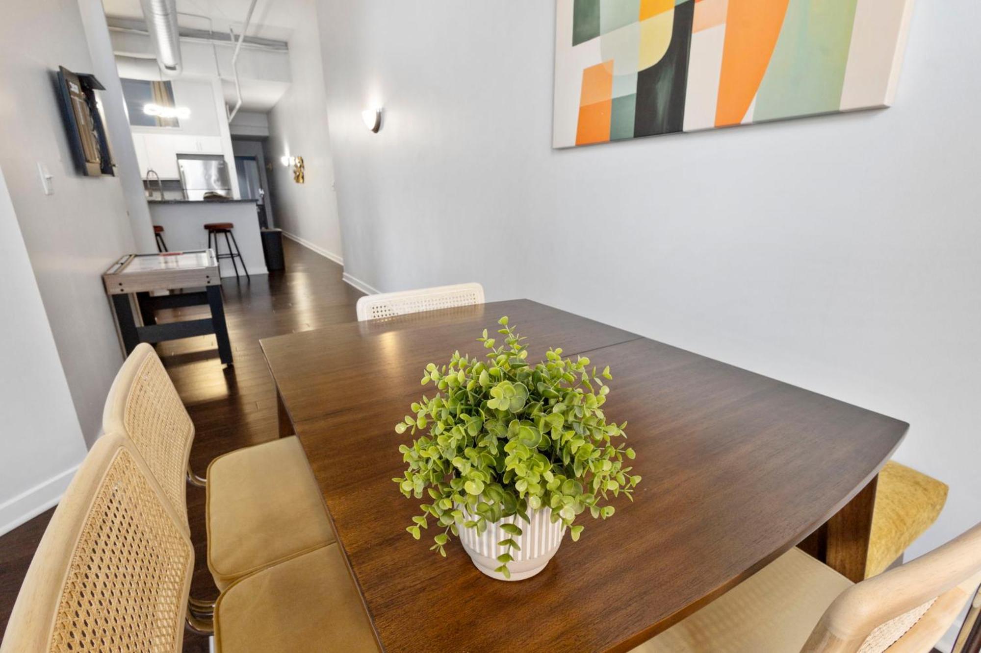 Indy City Loft - Convention Center - Sleeps 7 - Stadium Access Indianapolis Luaran gambar