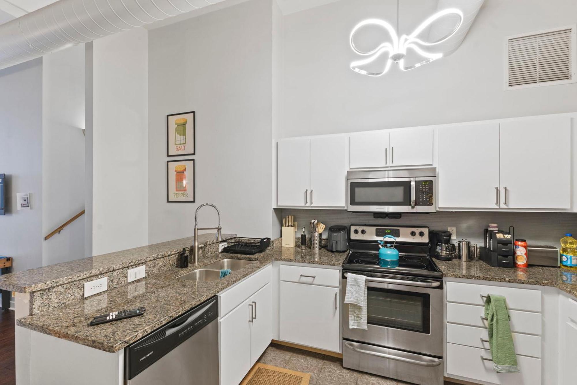 Indy City Loft - Convention Center - Sleeps 7 - Stadium Access Indianapolis Luaran gambar